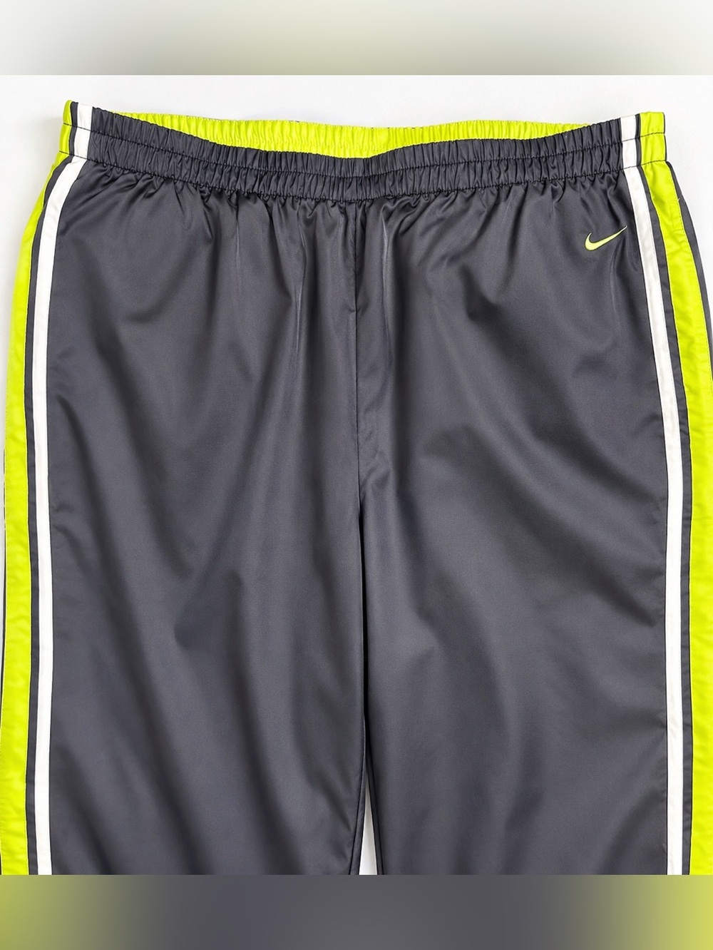 Nike Dri-FIT Track Pants Women’s XL Gray Neon Green Stripe Windbreaker
